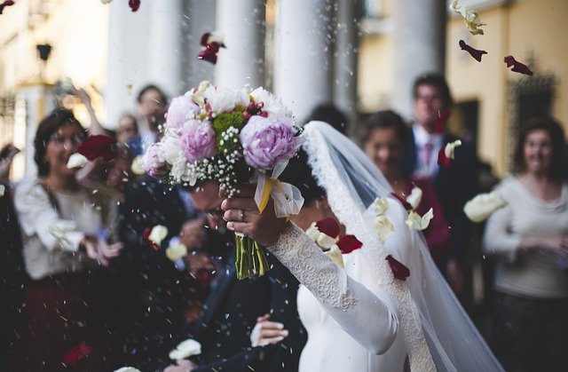 wedding, couple, beautiful flowers, nature, flower background, marriage, bridal bouquet, wedding ceremony, matrimony, husband and wife, bride and groom, bloom, blossom, bouquet, bride, ceremony, flower wallpaper, flowers, groom, people, petals